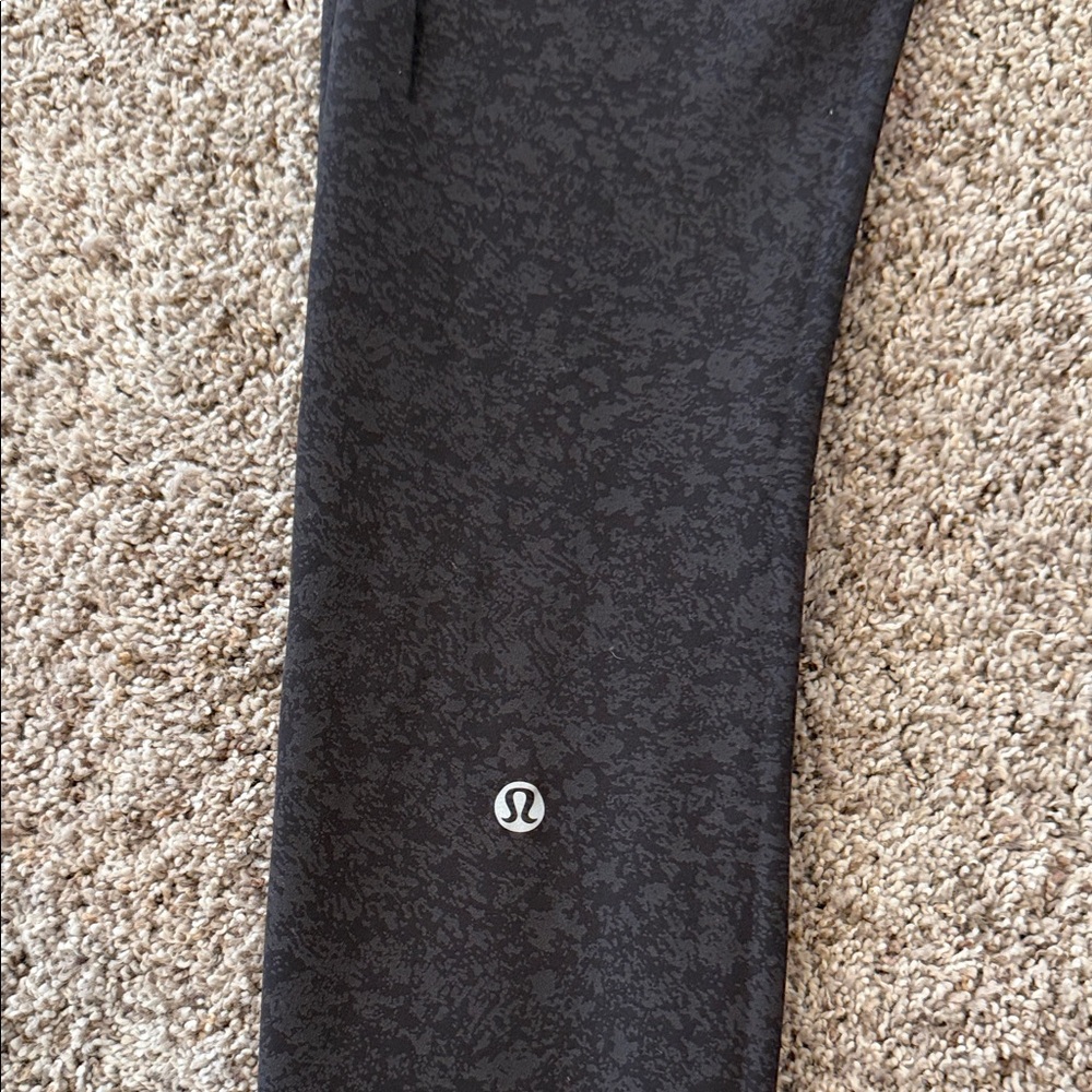 lululemon athletica WUNDER TRAIN Women's Black Patterned Leggings